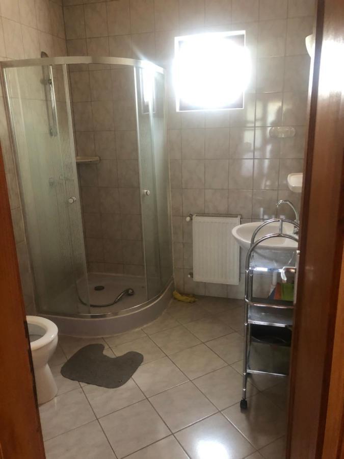 Zalakarosi Égerfa Nyaralóház Földszinti és Emeleti Apartman Exterior foto