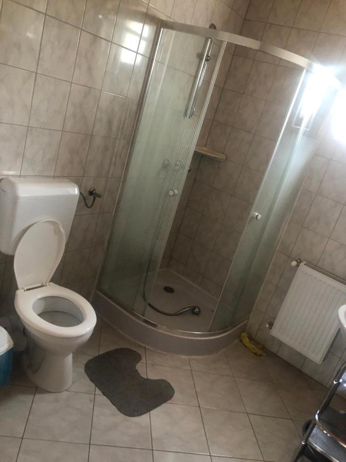 Zalakarosi Égerfa Nyaralóház Földszinti és Emeleti Apartman Exterior foto