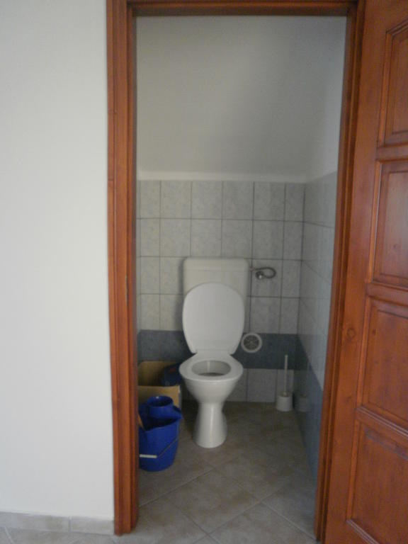Zalakarosi Égerfa Nyaralóház Földszinti és Emeleti Apartman Habitación foto
